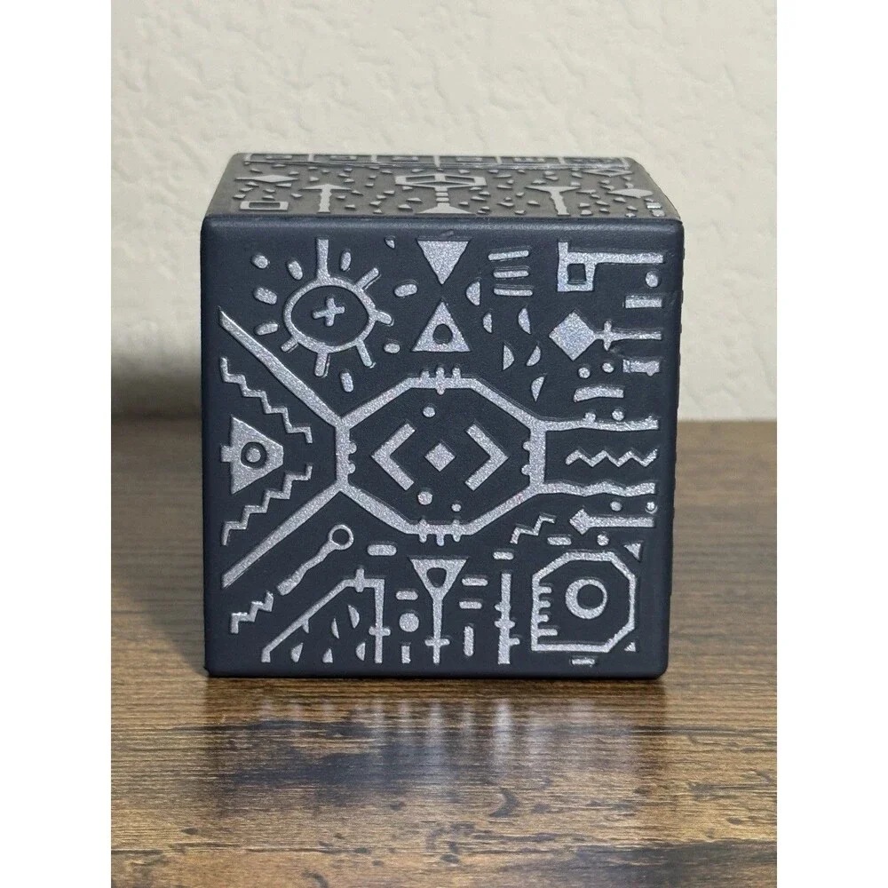 Merge Cube - Augmented Reality Hands-on Tool
